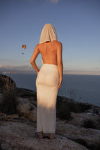 Vestido sin mangas con escote drapeado profundo