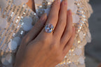 Anillo delicado con una gran circonita cúbica