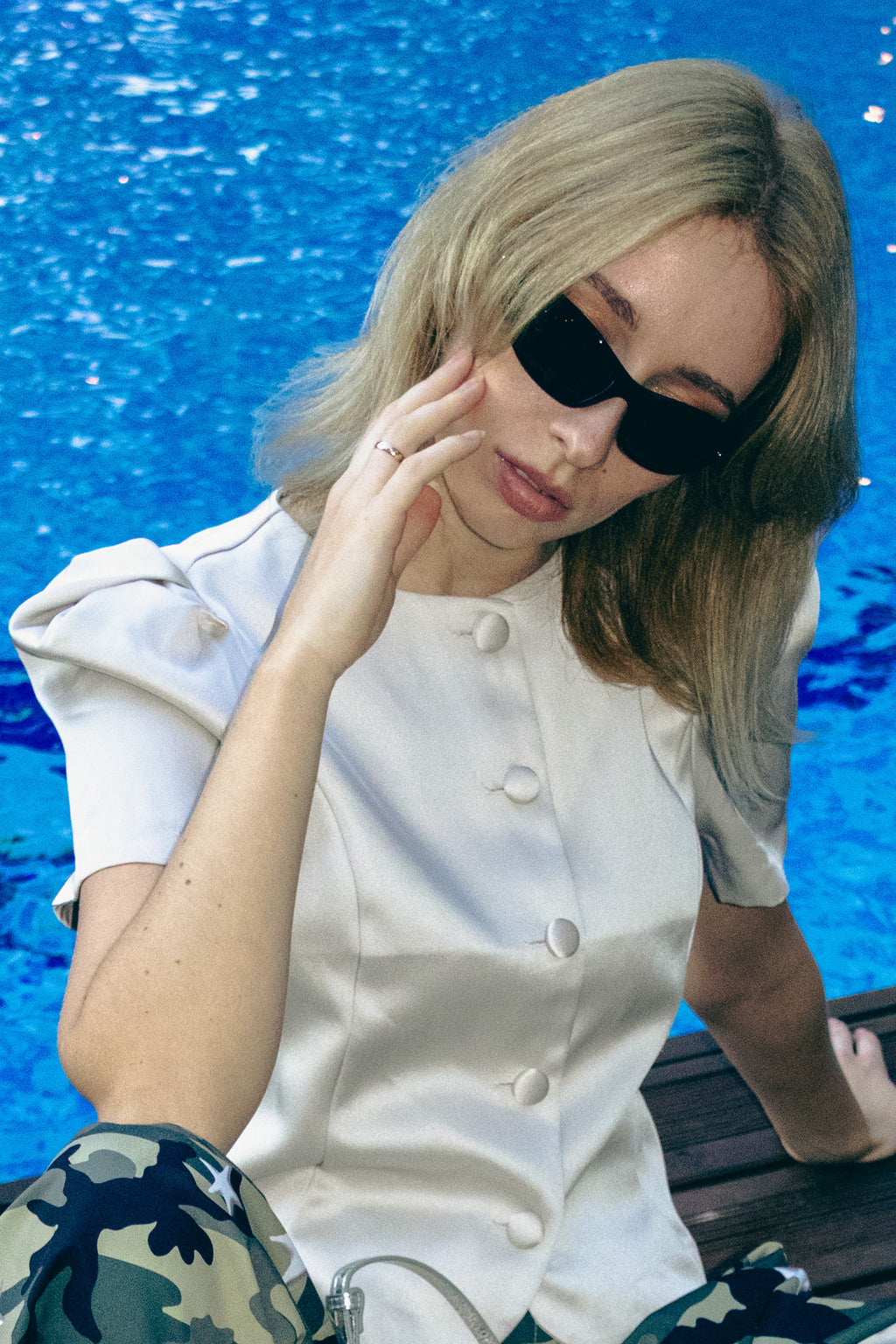 Punk-style sports sunglasses
