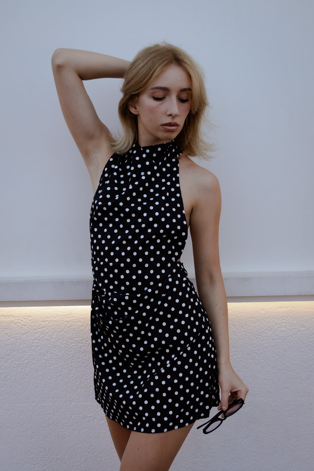 Vestido mini sin espalda