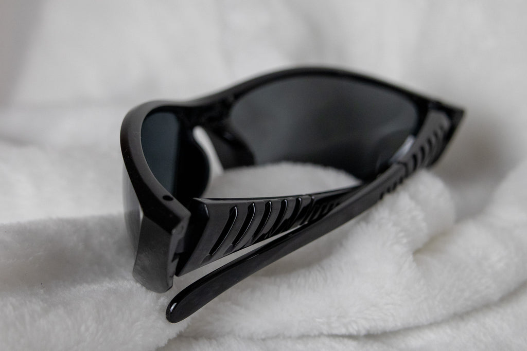 Punk-style sports sunglasses