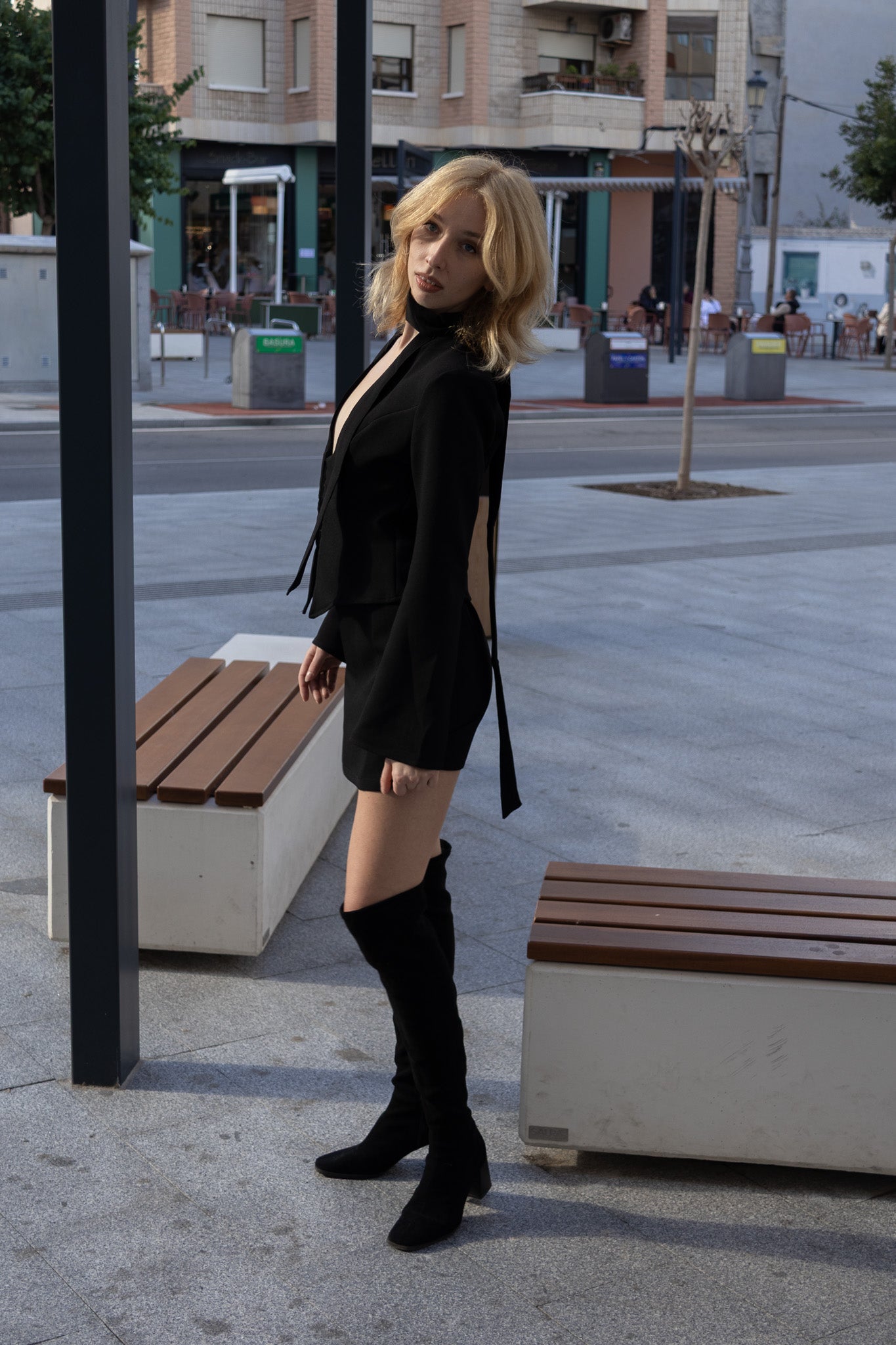 Conjunto de 2 piezas: chaqueta de manga larga y falda mini