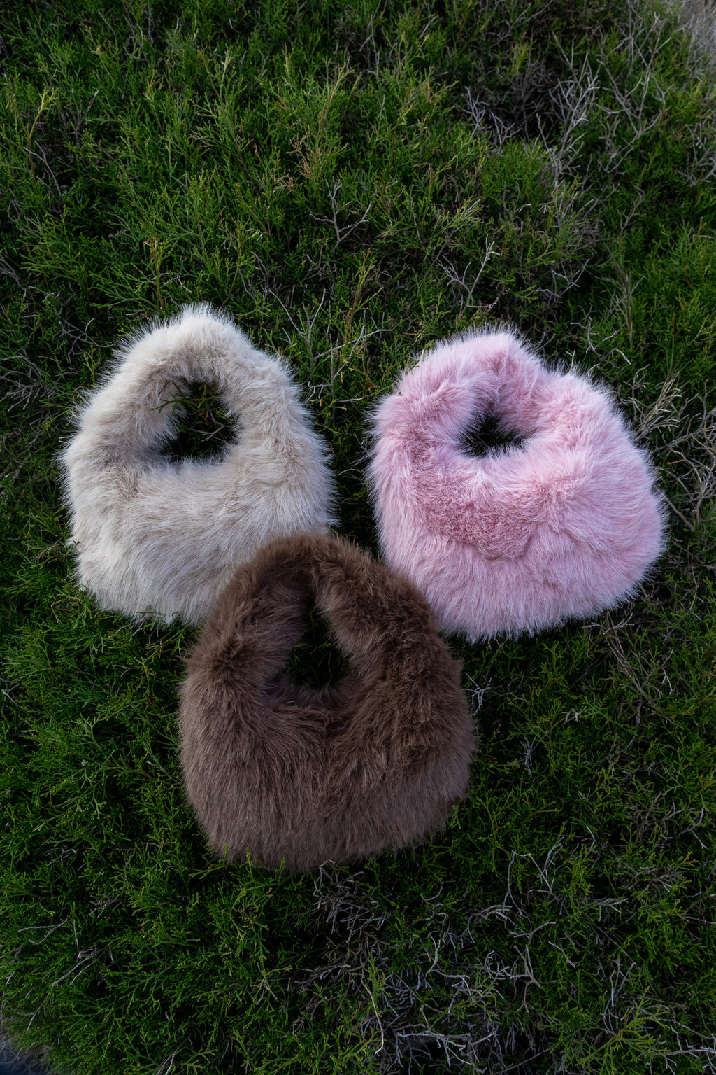 Women's handbag with faux fox fur design