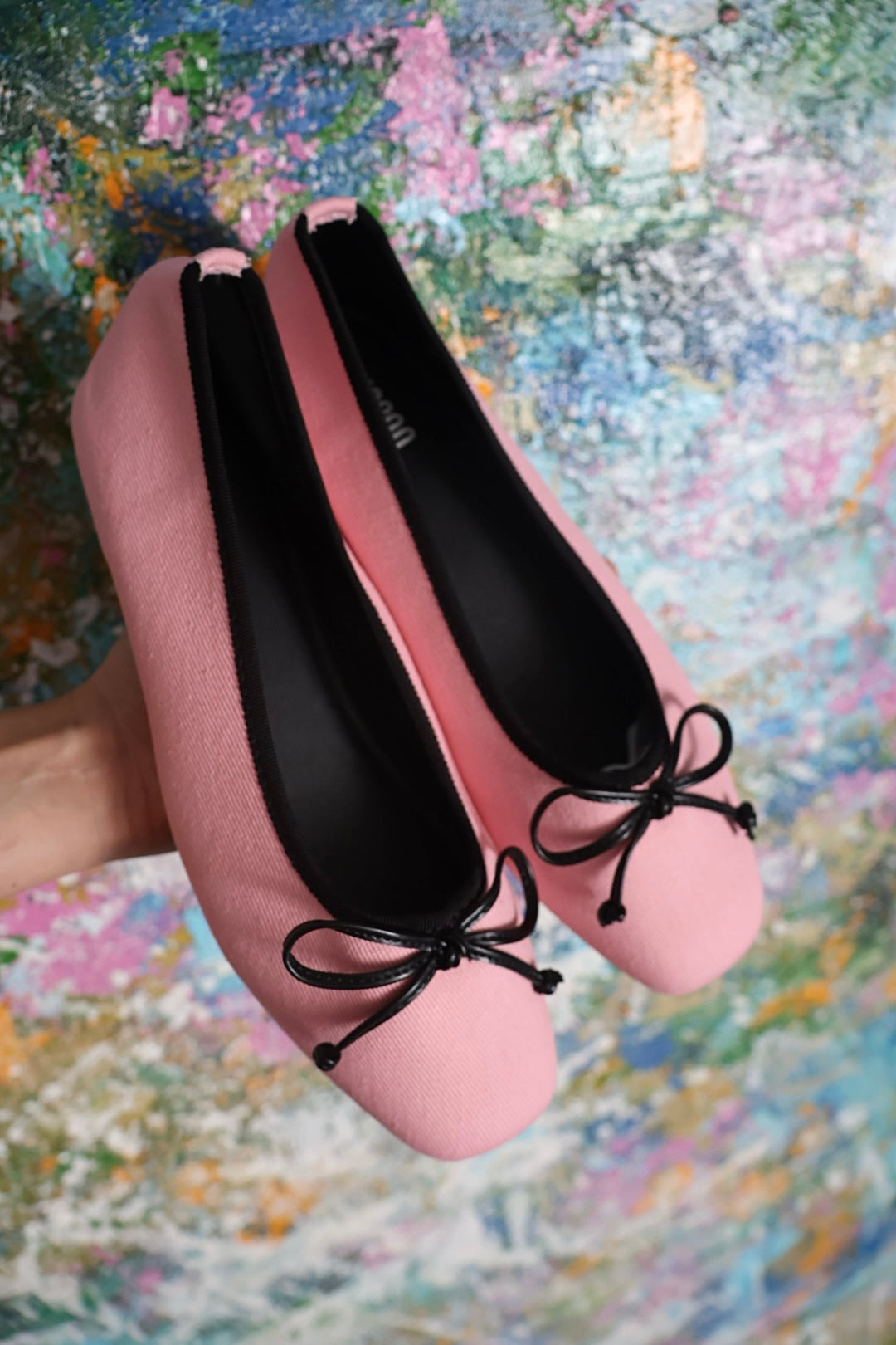 Bailarinas rosas con lazo negro